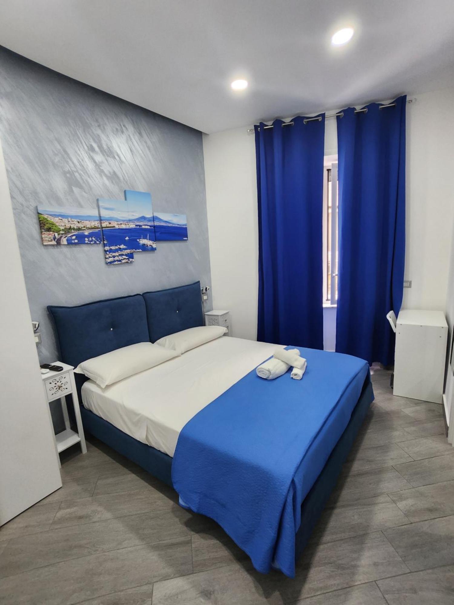 Gradini Partenopei Napoli Esterno foto